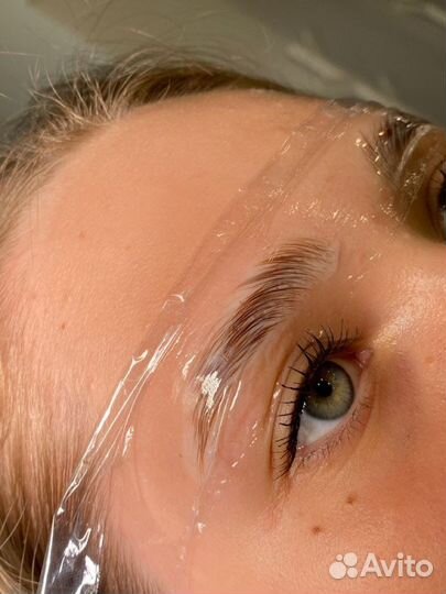 Курсы бровистов, обучение ламинированию бровей