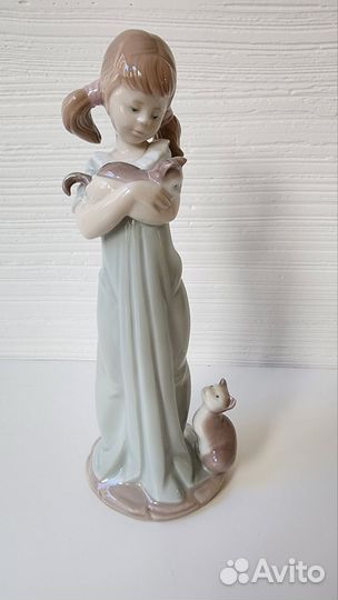Статуэтка Lladro. Девочка с котятами