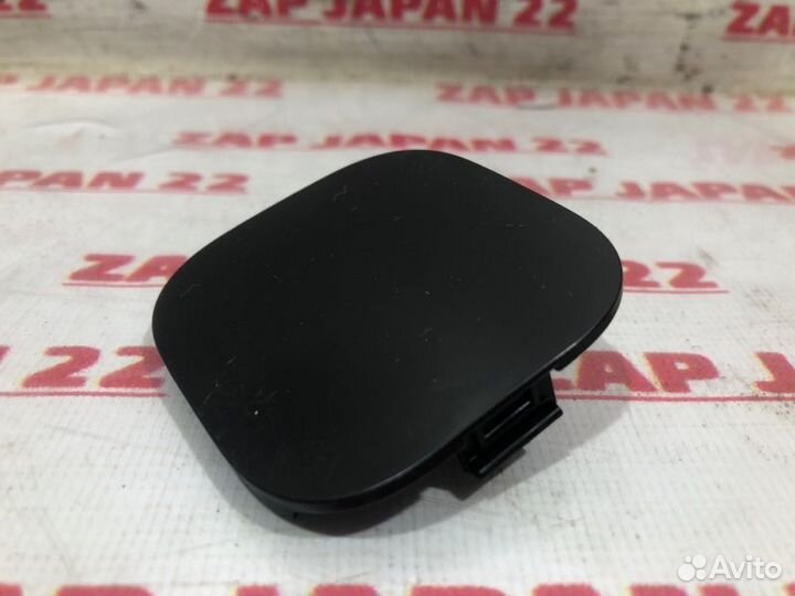 Заглушка бампера передняя Toyota Camry 40