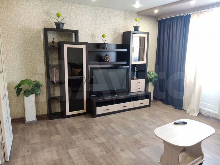 2-к. квартира, 54 м², 2/5 эт.