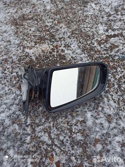 Зеркало заднего вида