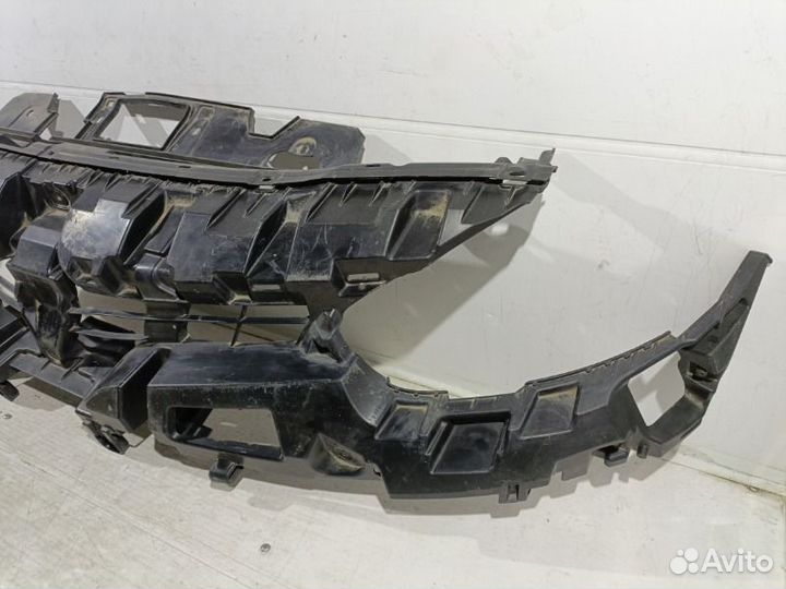 Усилитель бампера передний Renault Fluence