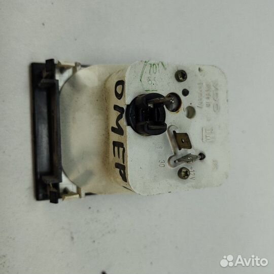 Часы Opel Omega 1994