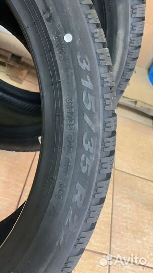 Pirelli Scorpion Winter 2 315/35 R22