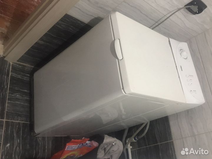 Стиральная машина zanussi ZWY180