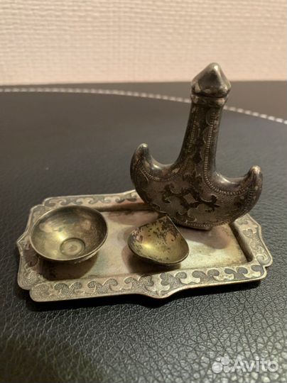 Восточные фигурки