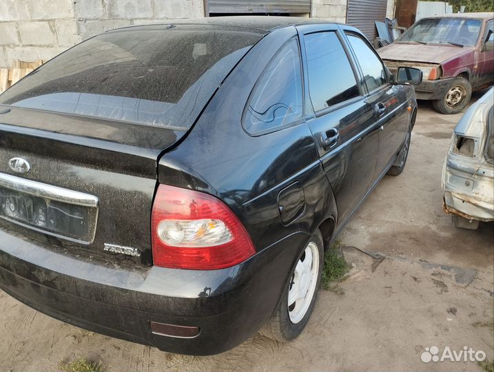 Разборка Приора хэтчбек 2009г