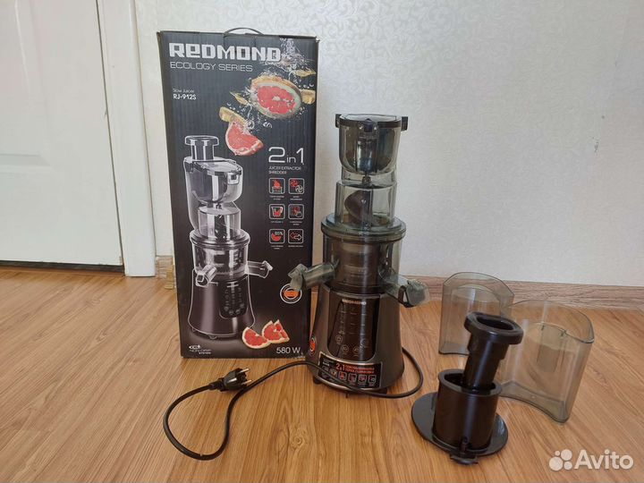 Соковыжималка шнековая redmond