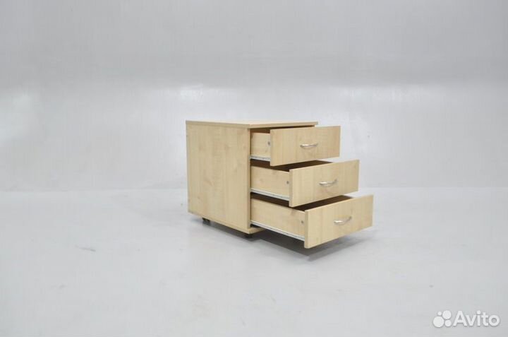 Подкатная офисная тумба