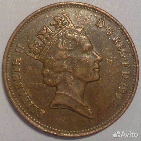 Монеты Великобритании, Перу и Каймановых островов