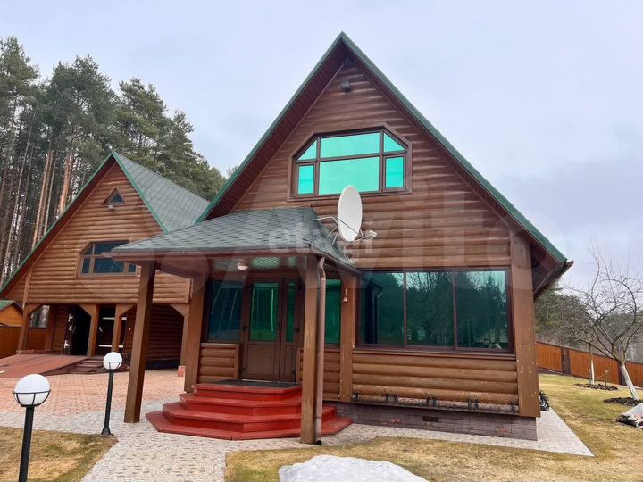 Коттедж 300 м² на участке 37 сот.