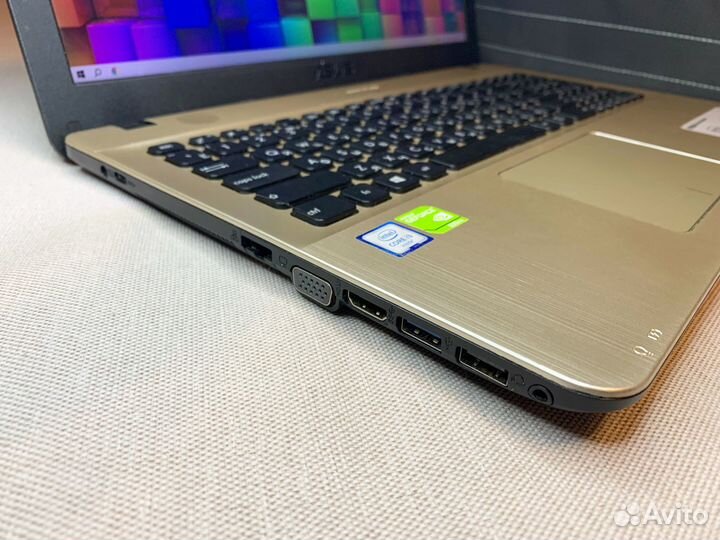 Ноутбук Asus Full-HD/ Core i3/ 12GB/ SSD/ 920MX