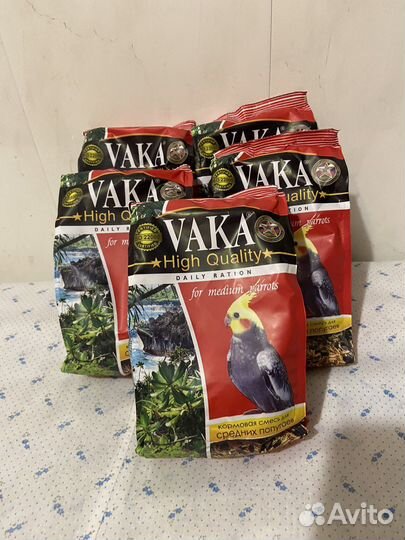 Корм vaka для средних попугаев