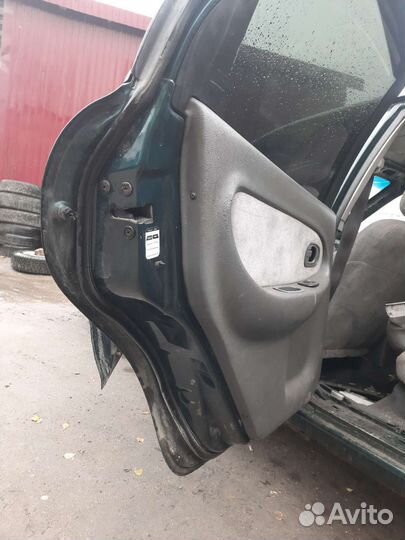 Задняя левая дверь kia sephia 2