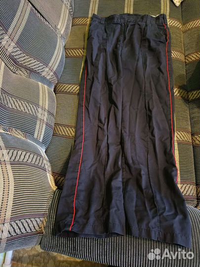 Продам форму полицейскую зима и лето