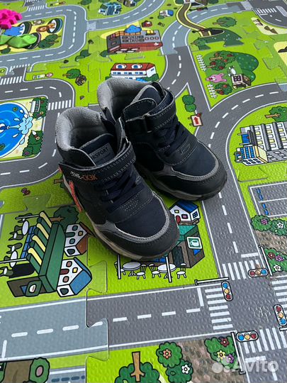 Crocs C9, ботинки демисезонные 24, кеды 25