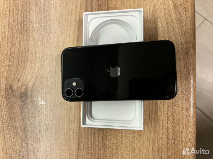 iPhone 11, 64 ГБ