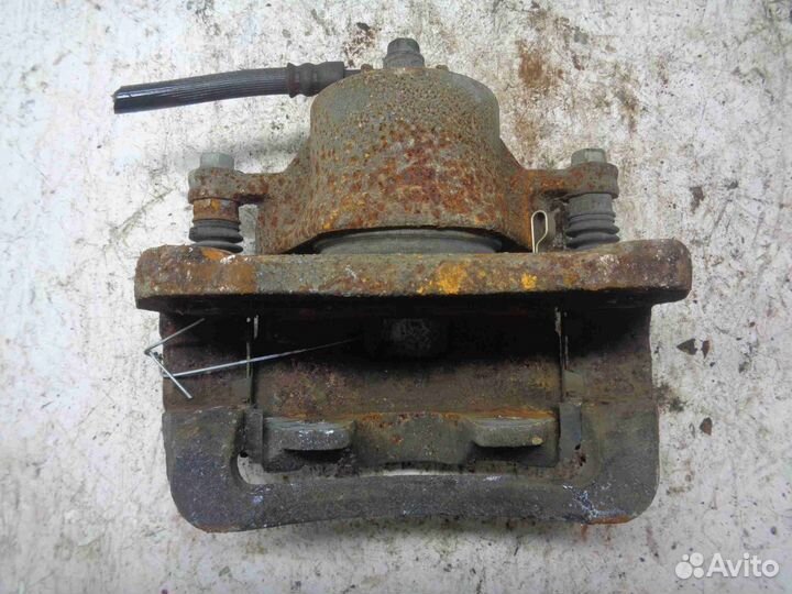 Суппорт передний правый Hyundai Santa Fe 3 DM