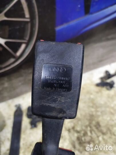 Задние ремни безопасности и замки рб Audi A4 B8