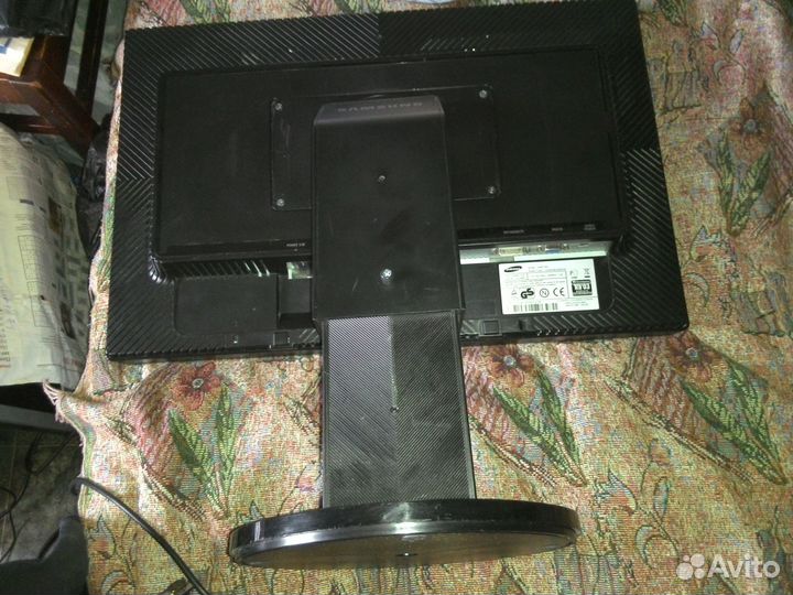 Samsung 245B 24дюйма 16:10 1920x1200 вход VGA DVI