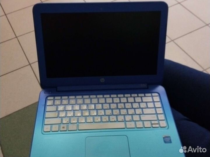 Продам нетбук