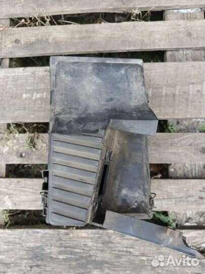 Корпус воздушного фильтра пассат б3 2е