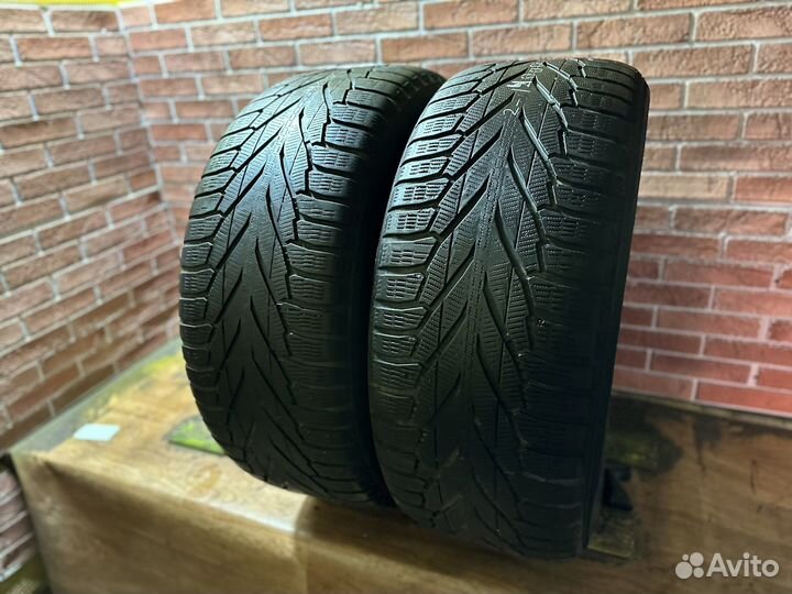 Nokian Tyres Hakkapeliitta R2 SUV 275/50 R20 113R
