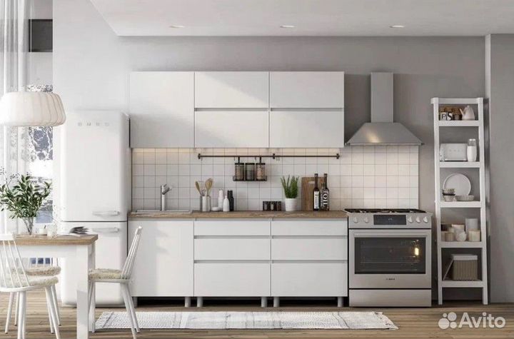 Белые кухни со склада. Цена за комплект 2 метра