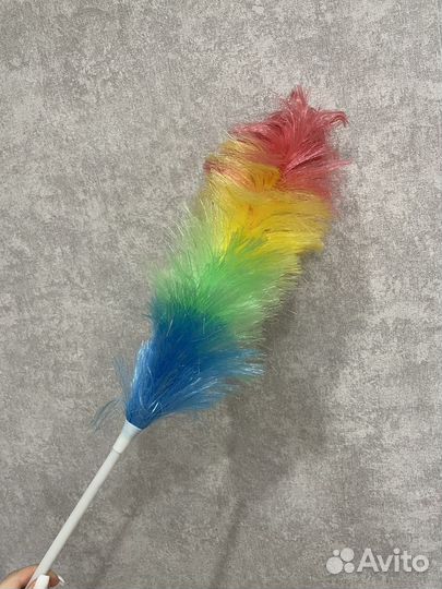 Новая щетка для уборки пыли