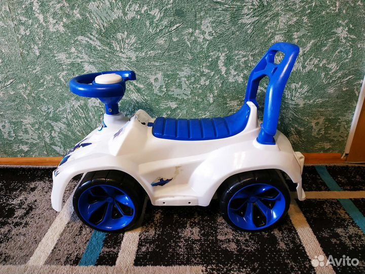 Машинка-каталка