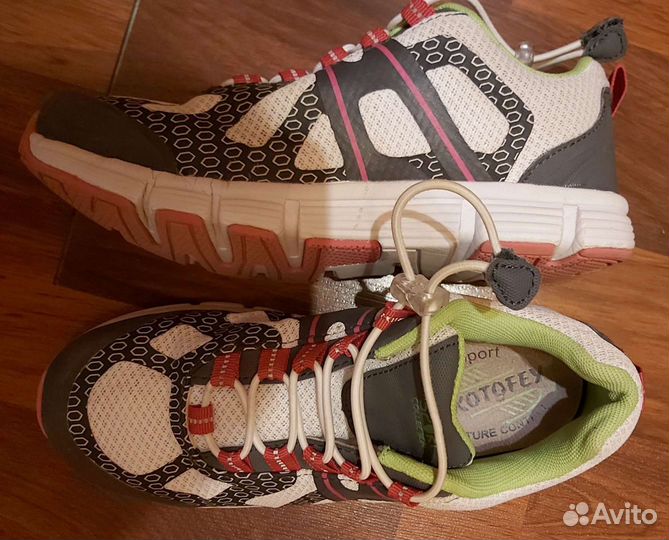 Кроссовки детские для девочек
