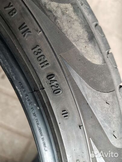 Pirelli Carrier 295/40 R21