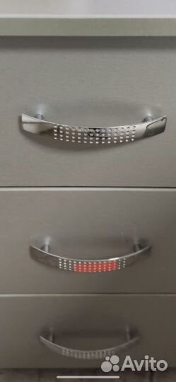 Продается стол письменный с выдвижной тумбой