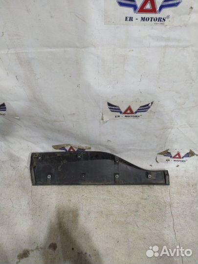 Накладка двери задняя правая Nissan Murano Z52
