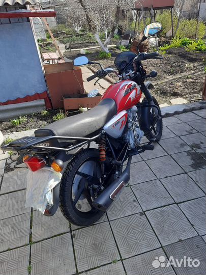 Мотоцикл bajaj