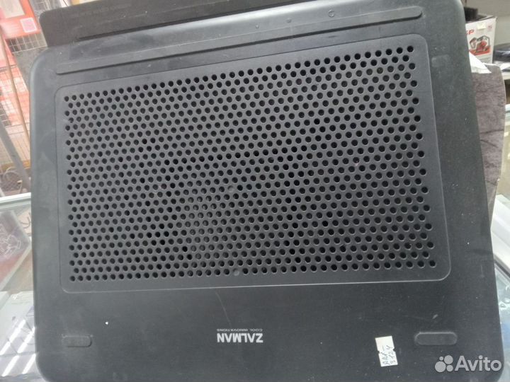 Охладитель для ноутбука zalman