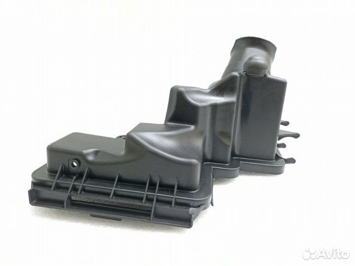 Корпус воздушного фильтра правый Bmw 7-Series E65