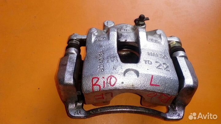 Суппорт тормозной левый правый на Hyundai Solaris