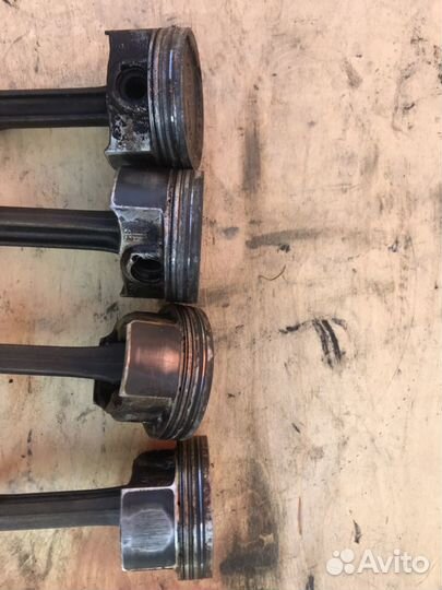 Поршнь на опель астра J 1.4 турбо