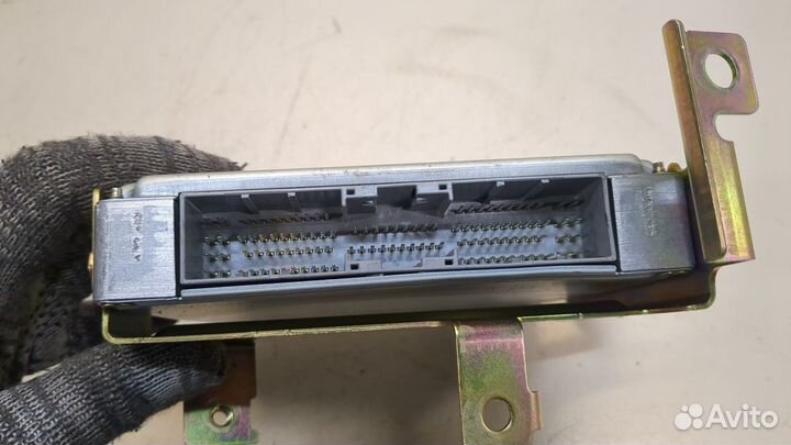 Блок управления двигателем Nissan X-Trail (T30)