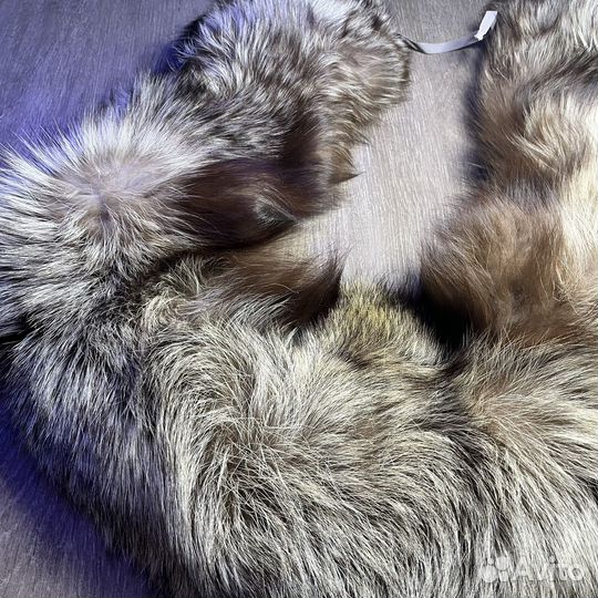 Воротник из меха чернобурки