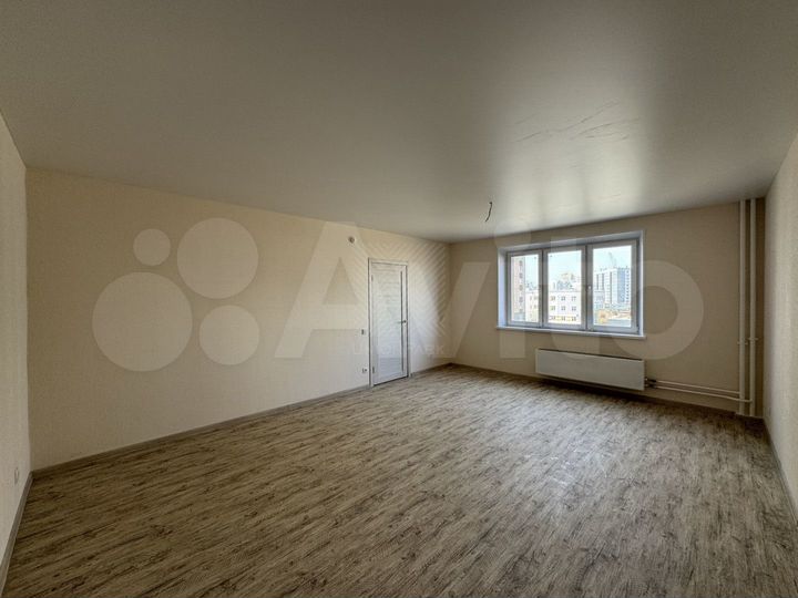 2-к. квартира, 52 м², 5/18 эт.