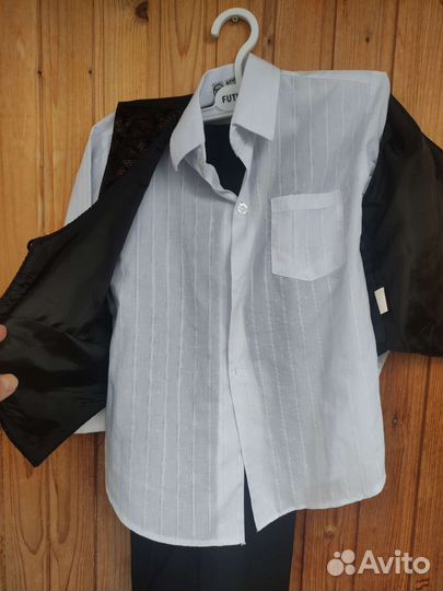 Костюм для мальчика,98р