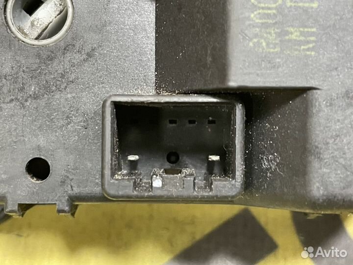 Моторчик заслонки отопителя Kia Sportage 2