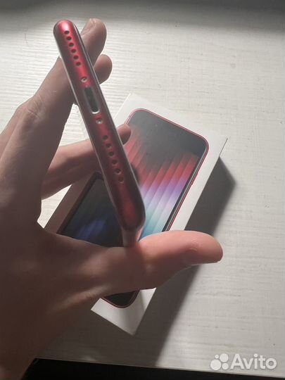 iPhone SE (2022), 64 ГБ