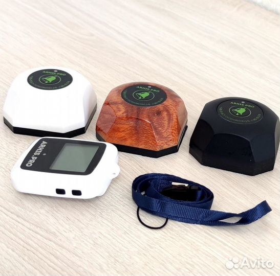 Кнопка вызова персонала и часы пейджер Поясной