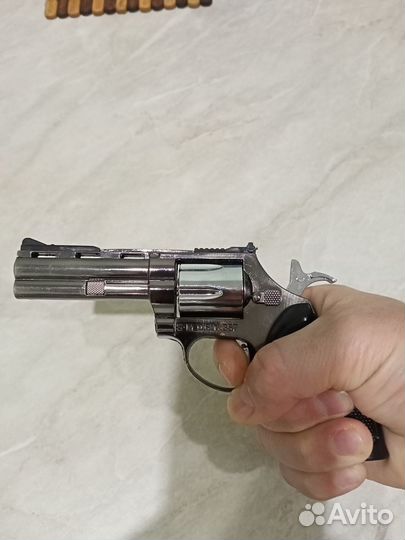 Зажигалка пистолет