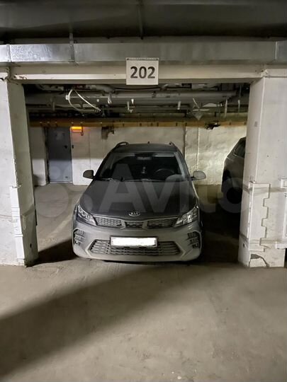 Машиноместо, 18 м²