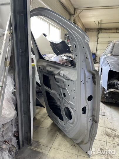 Левая дверь от Peugeot traveller