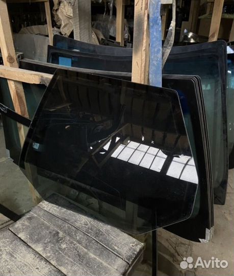 Черные стекла на приору